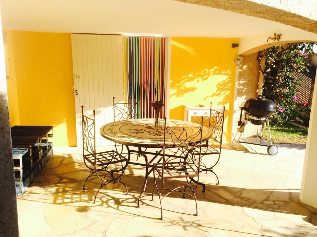 Villa Lou Gecko Hyeres Bagian luar foto