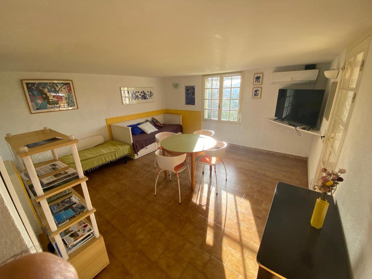Villa Lou Gecko Hyeres Bagian luar foto